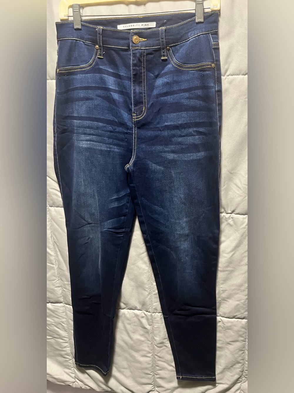 Celebrity Pink Skinny Jeans Size 9 / 29 Dark Wash Stretch